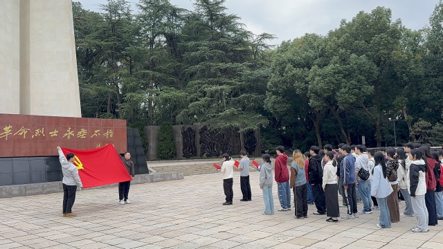 宣誓.jpg 宣誓.jpg